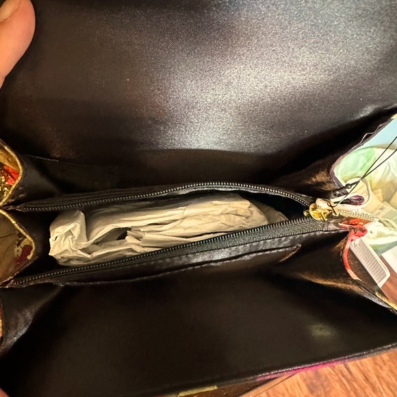 NWT Ted Baker flowered small purse. - Picture 8 of 9